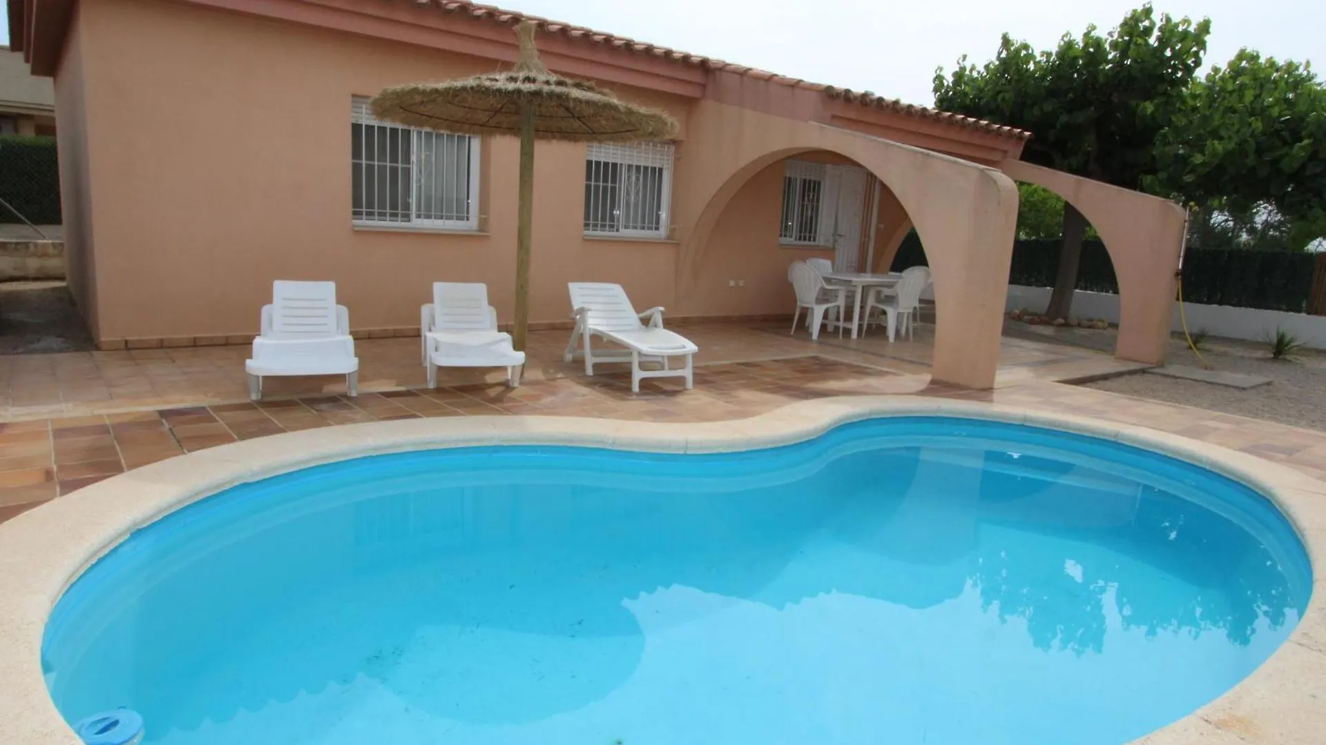 Casa Cerca Del Mar Con Piscina Privada, Wifi Gratis, Aire Opcional, Admite Mascotas Y Playa Para Perros - Es-184-4 Riumar