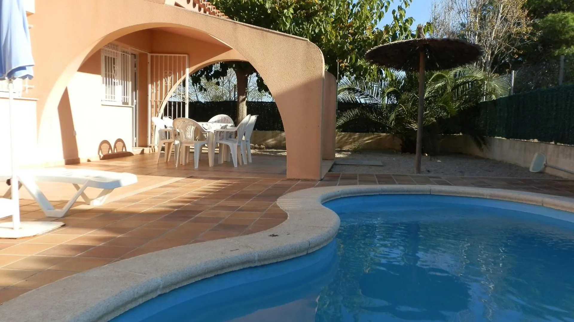 Casa Cerca Del Mar Con Piscina Privada, Wifi Gratis, Aire Opcional, Admite Mascotas Y Playa Para Perros - Es-184-4 Riumar 0*,